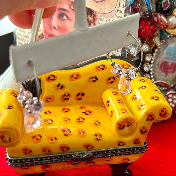 💖 5/$25 | Vintage Silver Purple Hoop Earrings - Picture 3 of 5